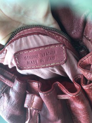 Bolso de piel granate