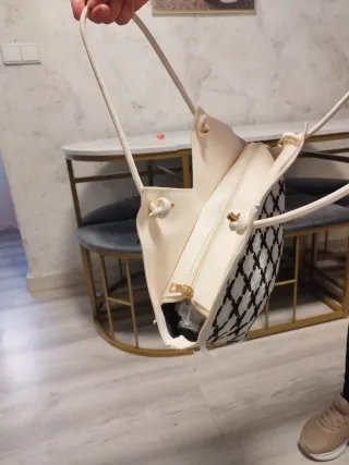 Bolsos asa tipo cuerda 8euros cada uno