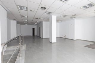 Local comercial en venta en Montefrío