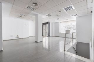 Local comercial en venta en Montefrío