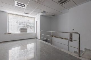 Local comercial en venta en Montefrío