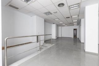Local comercial en venta en Montefrío