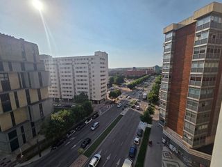 Piso en venta en Plaza España - Villa Pilar - Reyes Católicos - Vadillos en Burgos