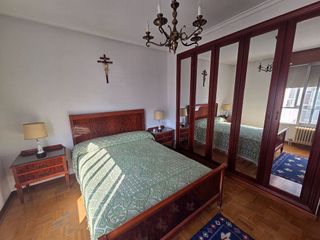 Piso en venta en Plaza España - Villa Pilar - Reyes Católicos - Vadillos en Burgos