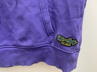 Sudadera Pull&Bear Morada Rick y Morty