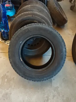 Neumático Continental 215/70/15CP