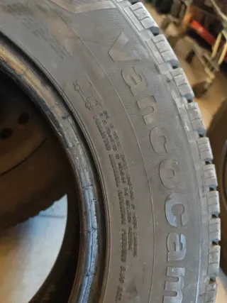 Neumático Continental 215/70/15CP