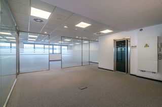 Oficina en alquiler en Sant Just Desvern