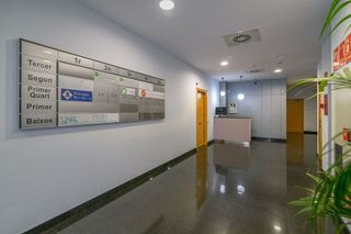 Oficina en alquiler en Sant Just Desvern