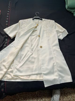 Conjunto blanco elegante