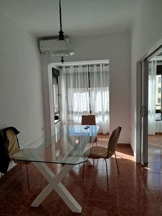 Piso en alquiler en Centro en Almería