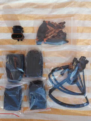 Dron con mando y accesorios