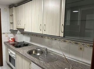 Piso en alquiler en Barrio de Zaidín en Granada