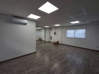 Nave industrial en alquiler en Beniparrell