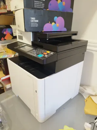 Impresora Kyocera Ecosys M5526cdw