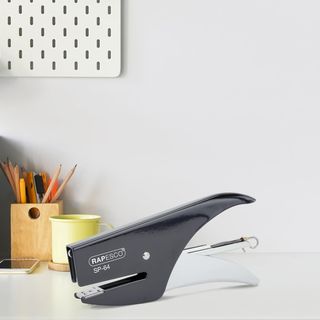 Rapesco 1267 Grapadora de Tenaza SP-64 1000 grapas