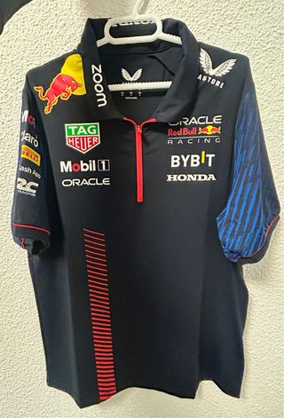 Camisa Polo Red Bull Talla L NUEVA ( sin etiqueta)