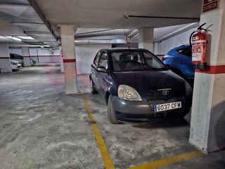 Garaje en venta en Portillejo - Valdegastea en Logroño