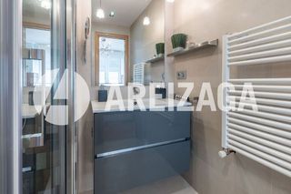 Piso en venta en Miracruz - Bidebieta en San Sebastián-Donostia