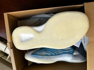 Yeezy Quantum 45 1/3 Azul Originales