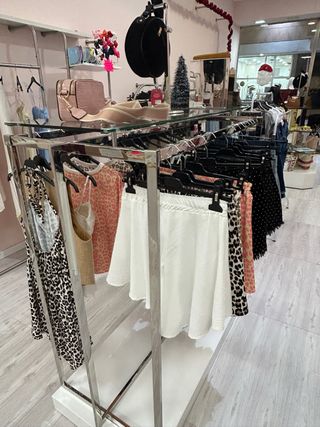 Mueble expositor tienda