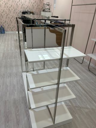 Mueble expositor tienda