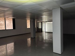 Local comercial en alquiler en Santa Rosa - Can Mariner en Santa Coloma de Gramanet