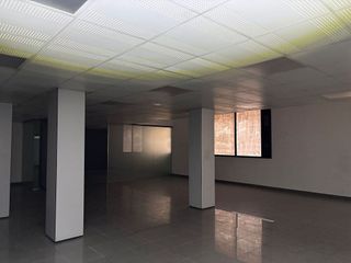 Local comercial en alquiler en Santa Rosa - Can Mariner en Santa Coloma de Gramanet