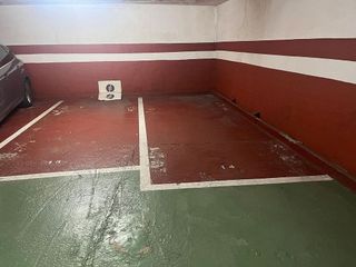 Garaje en alquiler en Pubilla Cases en Hospitalet de Llobregat, L´