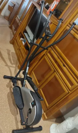 Se vende o cambia Elíptica Domyos Essential