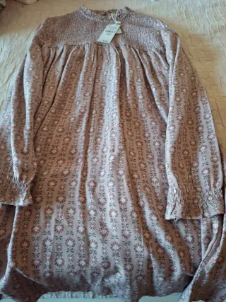 3 vestidos talla 9-10 sin estrenar 30 Euros