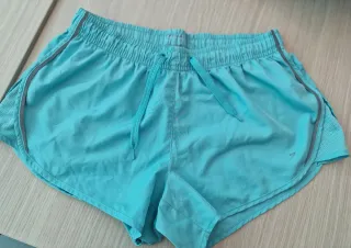 Pantalón corto deportivo mujer