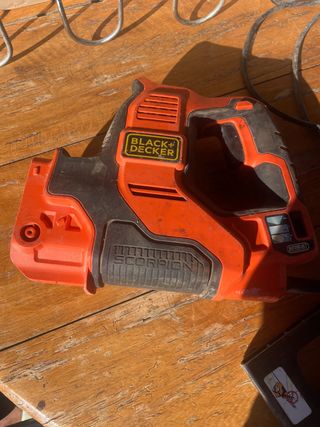 Sierra Black & Decker Scorpion falta sierra