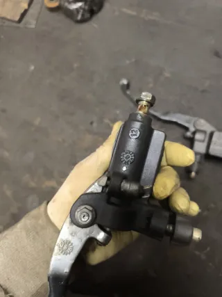 Pompa Freno Aprilia Scarabeo 50 2T 98-06