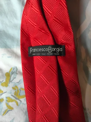 Corbata roja de seda