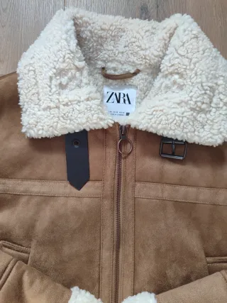Chaqueta Zara efecto ante con borreguito