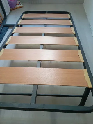 Somier de láminas madera y metal