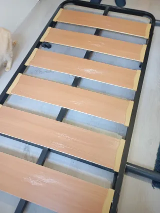 Somier de láminas madera y metal