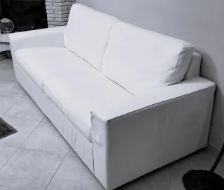 Divano 4 posti bianco in tessuto