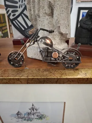 Mini moto artesanal de metal