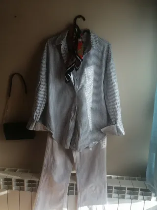 Camisa Zara rayas azules y blancas