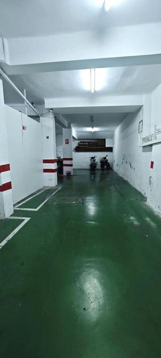 Garaje en venta en Carolinas Bajas en Alicante