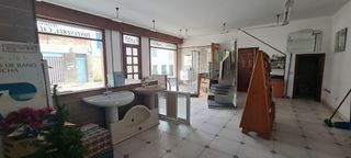 Local comercial en venta en Padrón