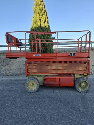 TIJERA ELECTRICA JLG 3369LE