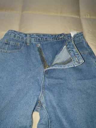 Pantalón vaquero campana azul