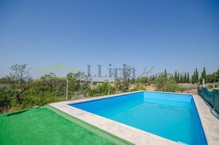 Chalet en venta en Urbanizaciones en Llíria