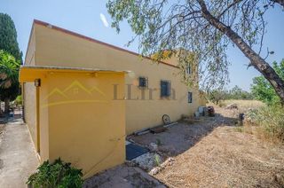 Chalet en venta en Urbanizaciones en Llíria