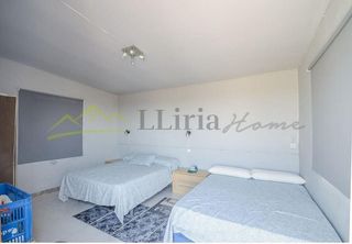 Chalet en venta en Urbanizaciones en Llíria