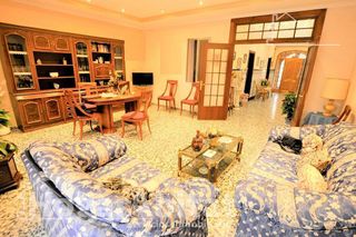 Chalet en venta en Zona Concordia en Burjassot