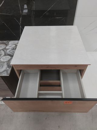 Mueble suspendido sin lavabo de 60cm